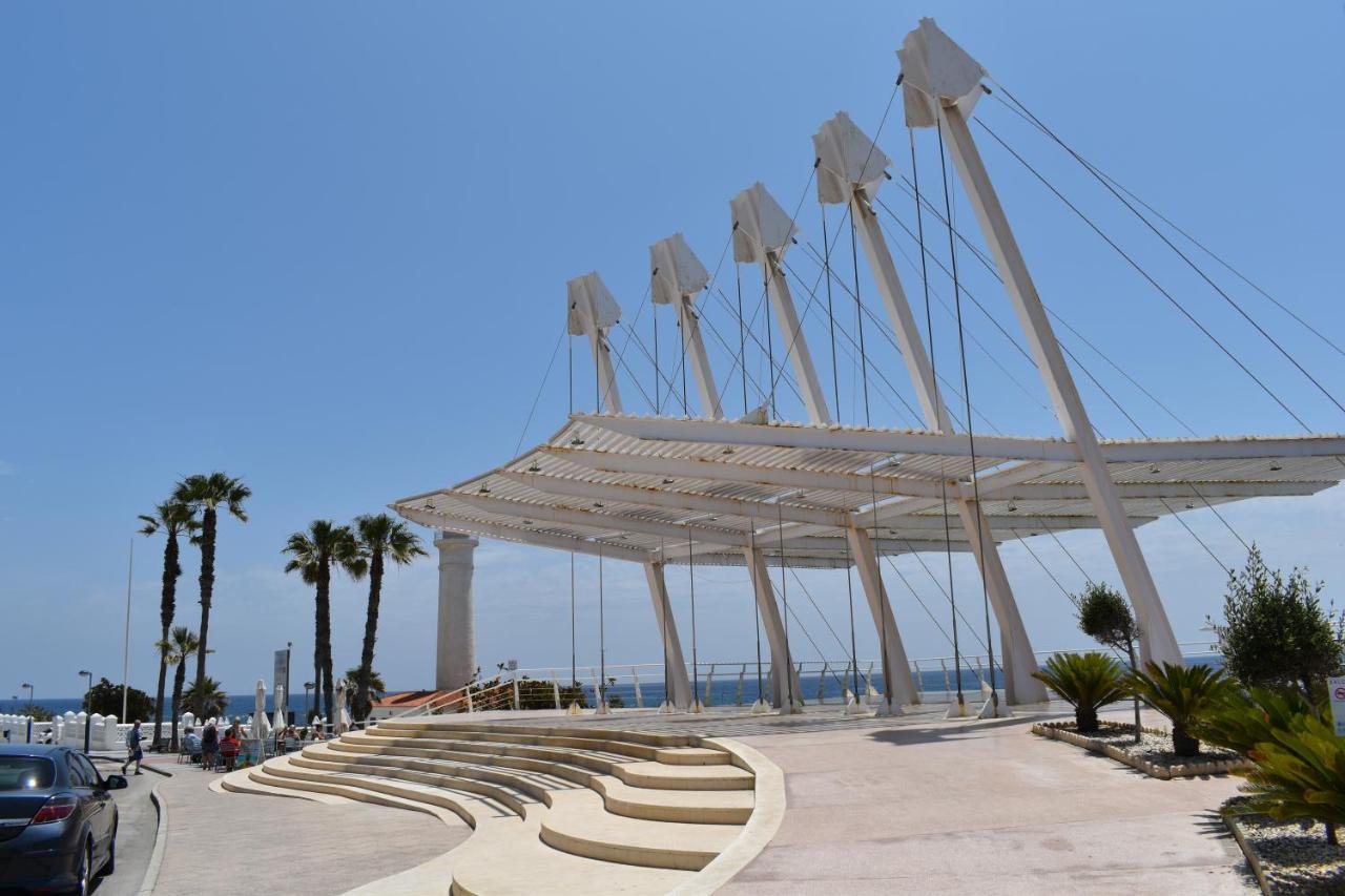 Ferienwohnung Fantastic Studio - Beachfront Torrox Exterior foto
