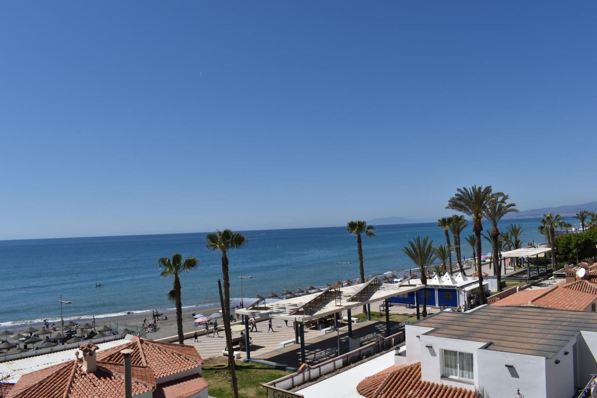Ferienwohnung Fantastic Studio - Beachfront Torrox Exterior foto